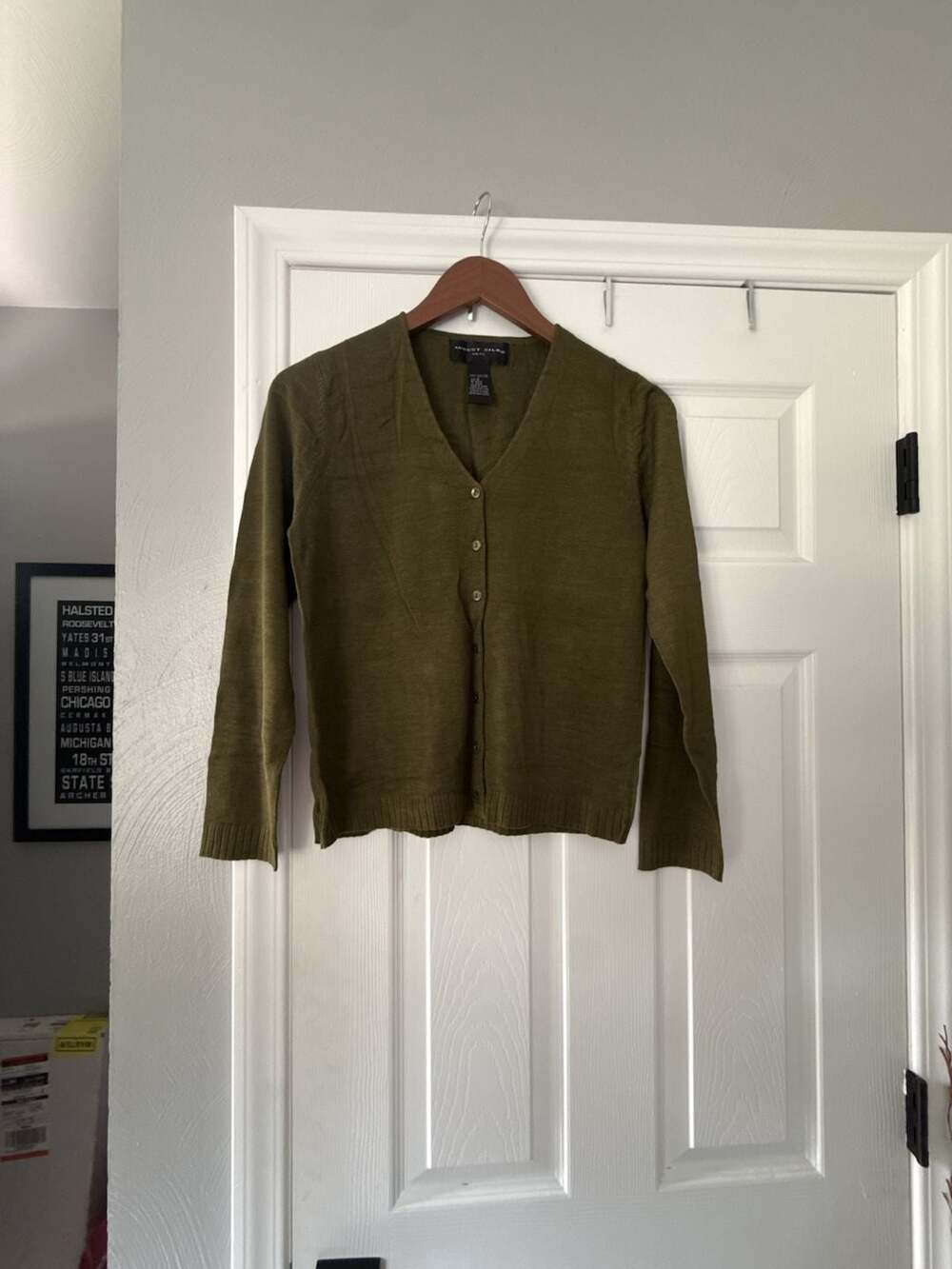 August Silk 100% Silk Green V-Neck Button-Front Cardigan Sweater Size S